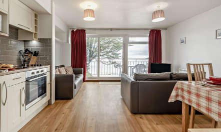 1 Bed in Saundersfoot 4