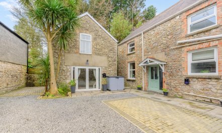 1 Bed in Tenby 6