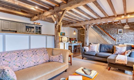 2 Bed in Brecon 2