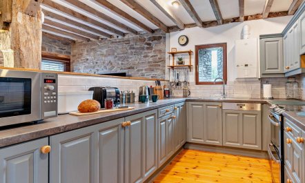 2 Bed in Brecon 7