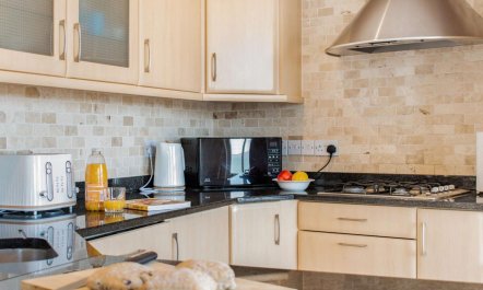 2 Bed in Tenby 5