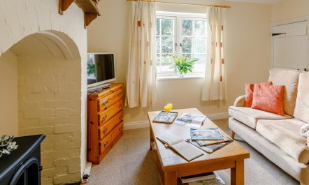 2 Bed in Alford 6