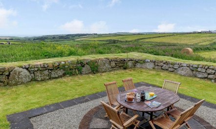 3 Bed in Penzance 1