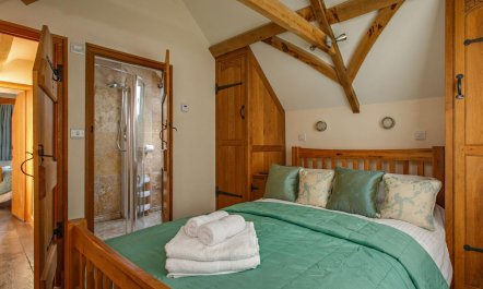 2 Bed in Holt 6