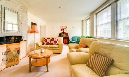 3 Bed in Niton Undercliff 1