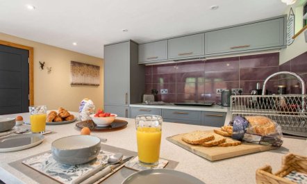 1 Bed in Lymington 4