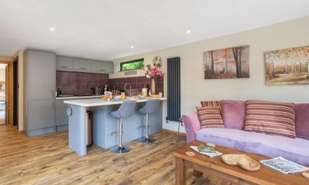 1 Bed in Lymington 8