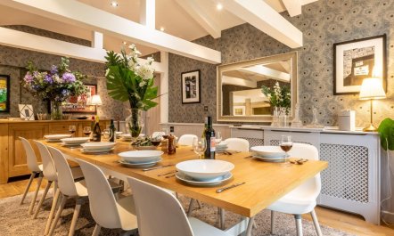 6 Bed in Lymington 7