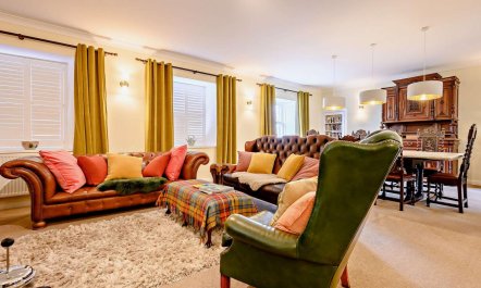 4 Bed in Penrith 2