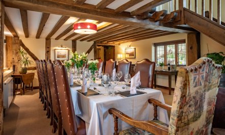 8 Bed in Newtown 5