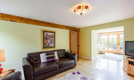 2 Bed in Colwyn Bay 8