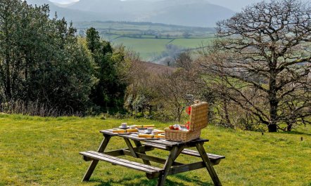 2 Bed in Eglwysbach 1