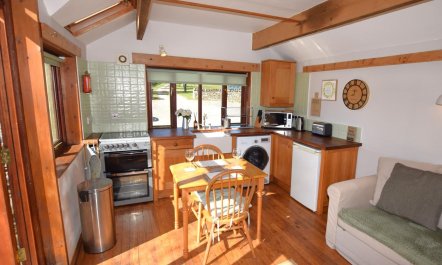 1 Bed in Ivybridge 2