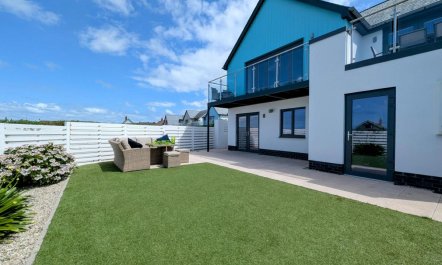 3 Bed in Westward Ho 0