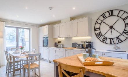 2 Bed in Chipping Campden 7