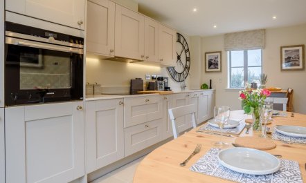 2 Bed in Chipping Campden 9