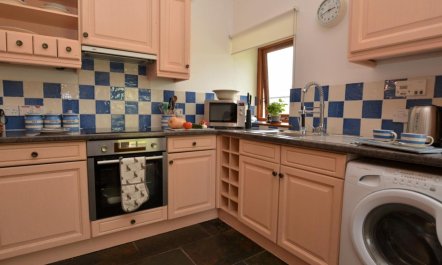 2 Bed in Sherborne 7