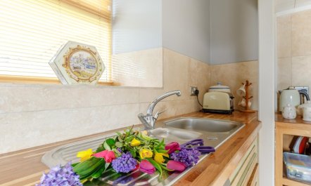 1 Bed in Wotton -under- Edge 7