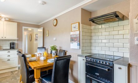3 Bed in Brecon 8