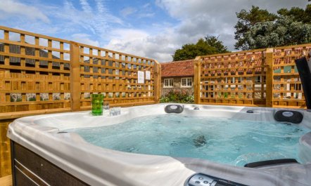 4 Bed in Sherborne 1