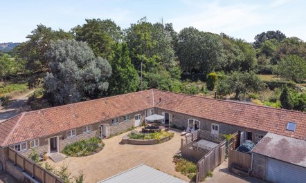 4 Bed in Sherborne
