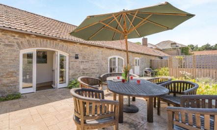 4 Bed in Sherborne 8