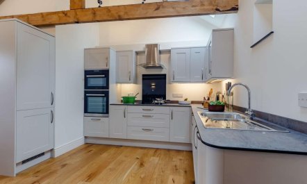 4 Bed in Sherborne 7