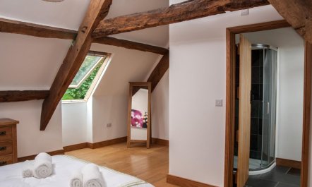 2 Bed in Brecon 9