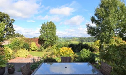 2 Bed in Brecon 1