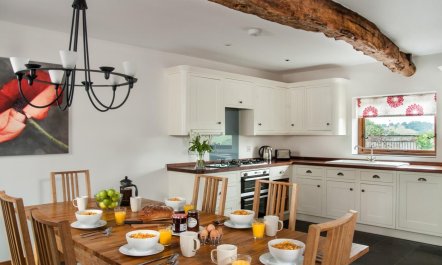 2 Bed in Brecon 3