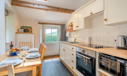 2 Bed in Nr Ulverston 3