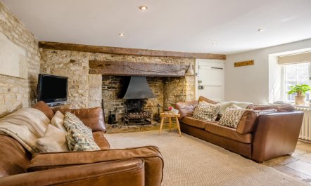 3 Bed in Swanage 1