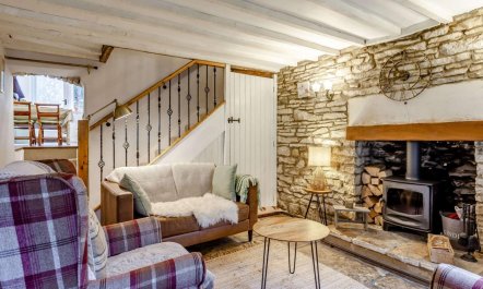 2 Bed in Stroud 2