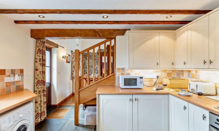 3 Bed in Higher Clovelly 8