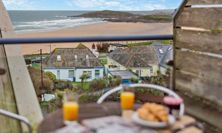 2 Bed in Newquay 1