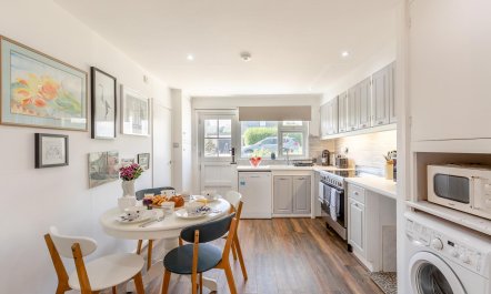 2 Bed in Bude 4
