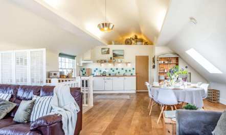 3 Bed in Bridgend 4