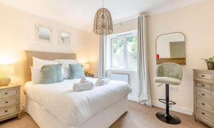 3 Bed in Bampton 1