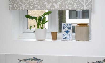 3 Bed in Brook 8