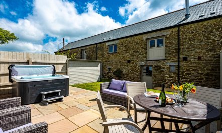 2 Bed in Camelford 1