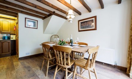 3 Bed in Hope Valley 6