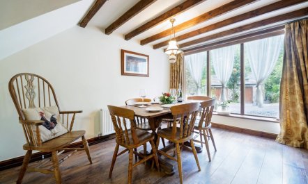 3 Bed in Hope Valley