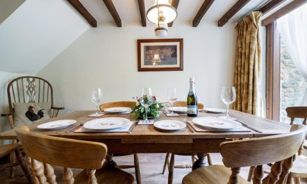 3 Bed in Hope Valley 7