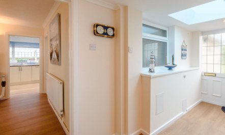 3 Bed in Freshwater 1