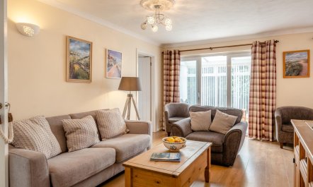 3 Bed in Freshwater 3