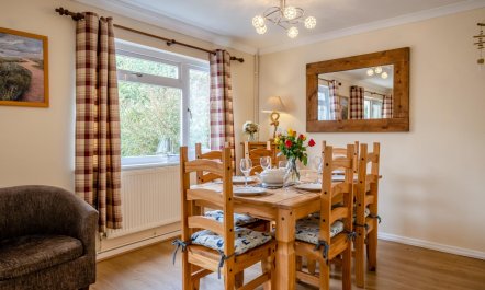 3 Bed in Freshwater 7