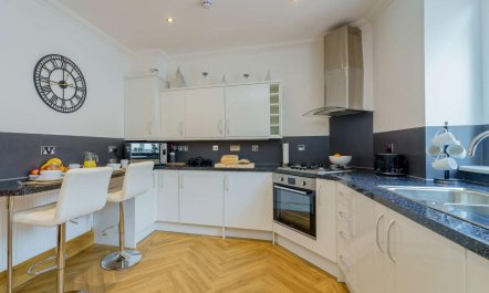 1 Bed in Llandudno 3