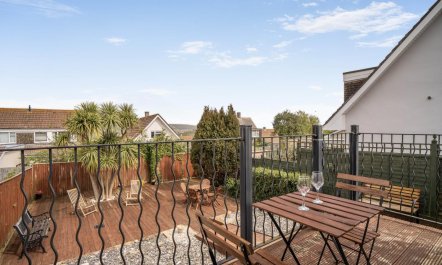 3 Bed in Swanage 1