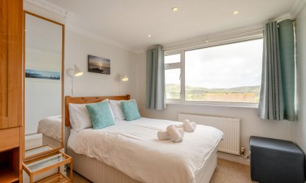 3 Bed in Swanage 9