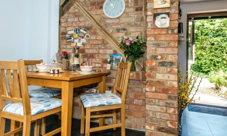 1 Bed in North Gorley 5